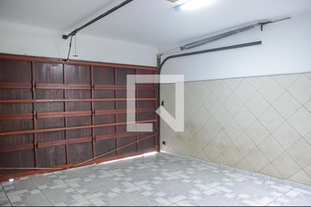 Casa para alugar com 378m², 4 quartos e 4 vagas Casa para alugar com 378m², 4 quartos e 4 vagasGaragem