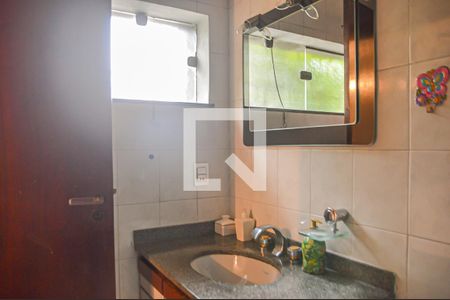 Casa para alugar com 378m², 4 quartos e 4 vagas Casa para alugar com 378m², 4 quartos e 4 vagasBanheiro da Suíte