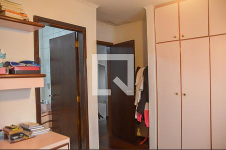 Casa para alugar com 378m², 4 quartos e 4 vagas Casa para alugar com 378m², 4 quartos e 4 vagasQuarto 2 - Suíte