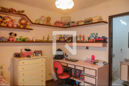 Casa para alugar com 378m², 4 quartos e 4 vagas Casa para alugar com 378m², 4 quartos e 4 vagasQuarto 2 - Suíte