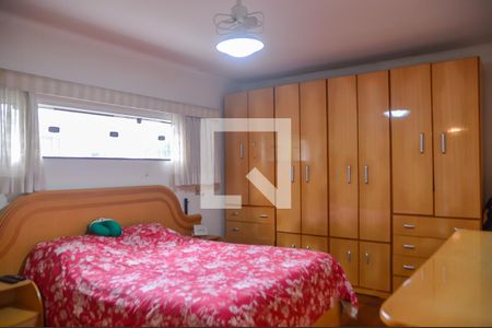 Casa para alugar com 378m², 4 quartos e 4 vagas Casa para alugar com 378m², 4 quartos e 4 vagasQuarto 4 - Suíte