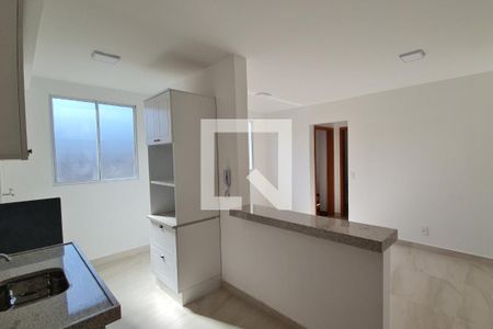 Sala de apartamento para alugar com 2 quartos, 45m² em Estoril, Belo Horizonte