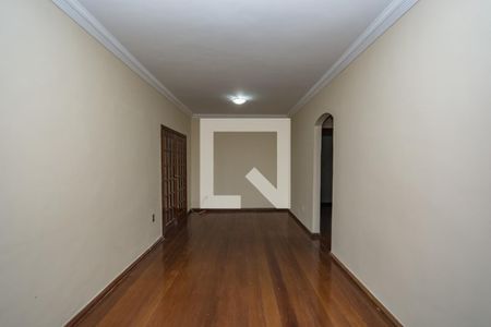 Sala 1 de casa à venda com 5 quartos, 202m² em João Pinheiro, Belo Horizonte