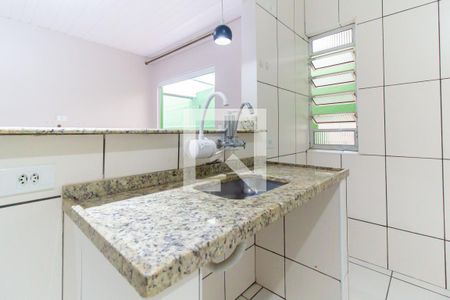 Cozinha de casa para alugar com 1 quarto, 40m² em Vila Prudente, São Paulo