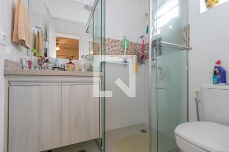 Banheiro da Suíte de casa para alugar com 2 quartos, 110m² em Cidade Monções, São Paulo