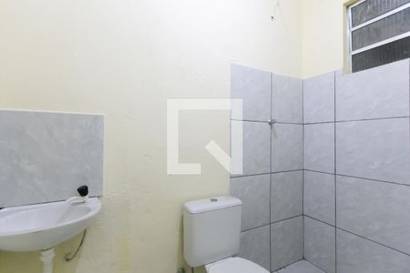 Banheiro de casa para alugar com 1 quarto, 40m² em Vila Curuçá, São Paulo