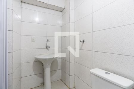 Banheiro de casa para alugar com 1 quarto, 65m² em Pestana, Osasco