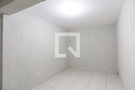 Quarto de casa para alugar com 1 quarto, 65m² em Pestana, Osasco