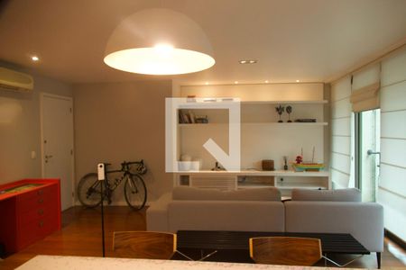 Sala de apartamento à venda com 2 quartos, 122m² em Lagoa, Rio de Janeiro