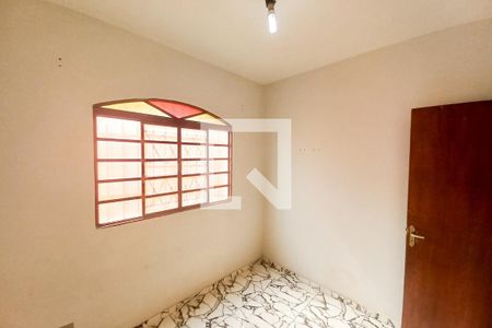 Quarto 2 de casa à venda com 3 quartos, 120m² em Santa Amélia, Belo Horizonte