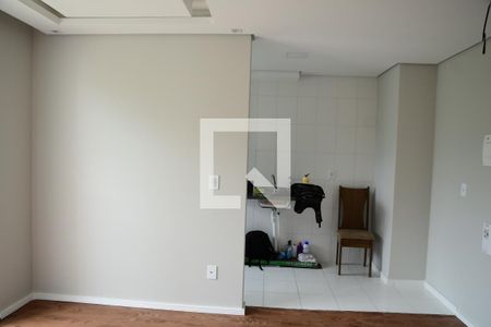 Sala de apartamento para alugar com 2 quartos, 47m² em Vila Monte Serrat, Cotia