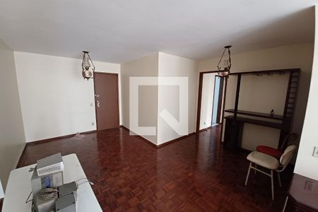 Sala de apartamento para alugar com 3 quartos, 90m² em Icaraí, Niterói