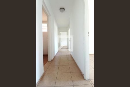 Corredor  de apartamento para alugar com 3 quartos, 68m² em Loteamento Country Ville, Campinas