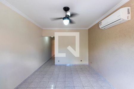 Sala de casa à venda com 3 quartos, 170m² em Jardim Três Marias, São Paulo