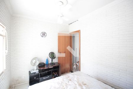 Quarto 2 de casa à venda com 3 quartos, 90m² em Santa Terezinha, Belo Horizonte