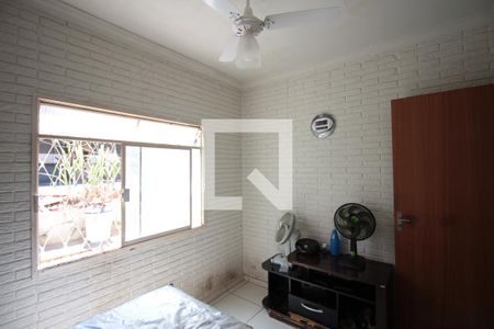 Quarto 2 de casa à venda com 3 quartos, 90m² em Santa Terezinha, Belo Horizonte