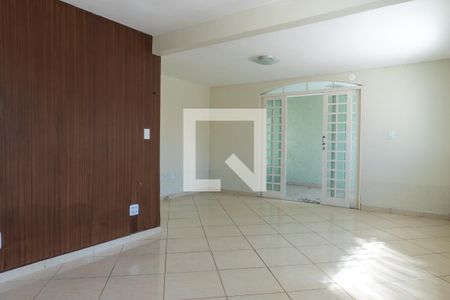 Sala de Estar de casa para alugar com 4 quartos, 360m² em Taguatinga, Brasília