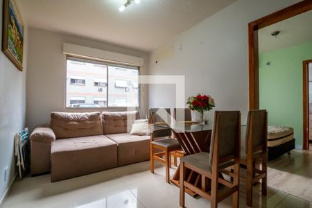 Sala de apartamento para alugar com 1 quarto, 33m² em Santo Antônio, Porto Alegre