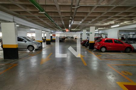 Apartamento à venda com 155m², 4 quartos e 3 vagas Apartamento à venda com 155m², 4 quartos e 3 vagasGaragem