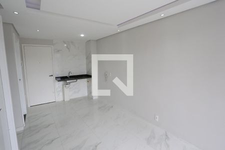 Sala/Cozinha de apartamento para alugar com 1 quarto, 33m² em Jardim Santa Teresinha, São Paulo