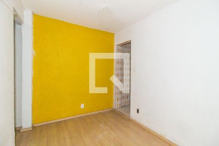 Sala de casa para alugar com 2 quartos, 60m² em Jardim Santo Elias (são Miguel), São Paulo