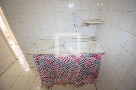 Cozinha de casa para alugar com 1 quarto, 40m² em Olaria, Rio de Janeiro