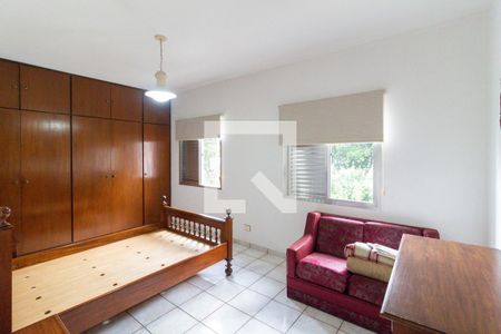Quarto 1 de casa para alugar com 3 quartos, 230m² em Vila Monumento, São Paulo
