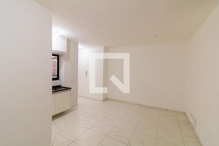 Sala/Cozinha de apartamento para alugar com 2 quartos, 52m² em Parque Maria Luiza, São Paulo