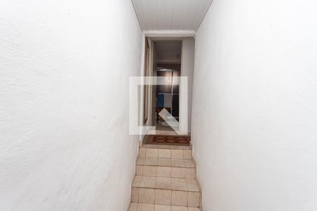 Corredor  de casa à venda com 3 quartos, 110m² em Jardim Miriam, São Paulo