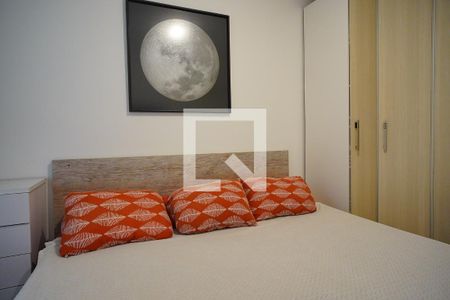 Quarto 2 de apartamento à venda com 2 quartos, 70m² em Navegantes, Porto Alegre