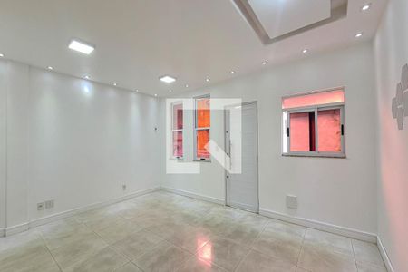 Sala de casa de condomínio à venda com 3 quartos, 190m² em Cascadura, Rio de Janeiro