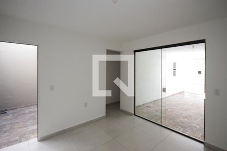 Sala de casa para alugar com 2 quartos, 70m² em Vila Nova, São Paulo