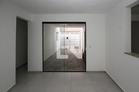 Sala de casa para alugar com 2 quartos, 70m² em Vila Nova, São Paulo