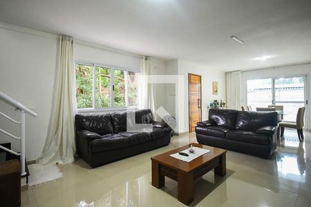 Sala de casa à venda com 3 quartos, 265m² em Parque Monte Alegre, Taboão da Serra