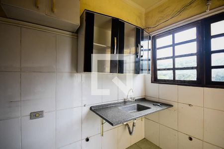 Cozinha de kitnet/studio para alugar com 1 quarto, 25m² em Cidade Intercap, Taboão da Serra