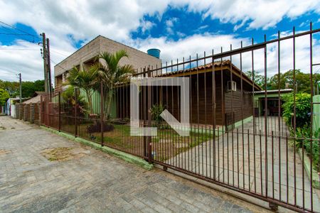 Casa à venda com 4 quartos, 90m² em Rio Branco, Canoas