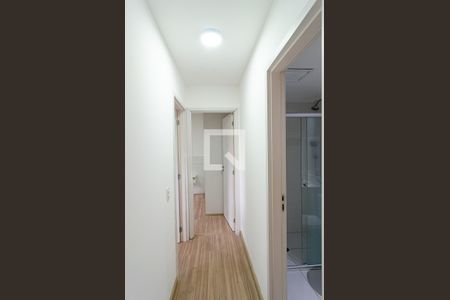 Corredor de apartamento para alugar com 2 quartos, 64m² em Vila da Saúde, São Paulo