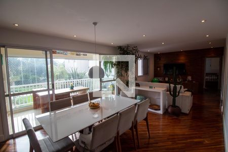 Sala de jantar de apartamento para alugar com 3 quartos, 121m² em Jardim Caravelas, São Paulo