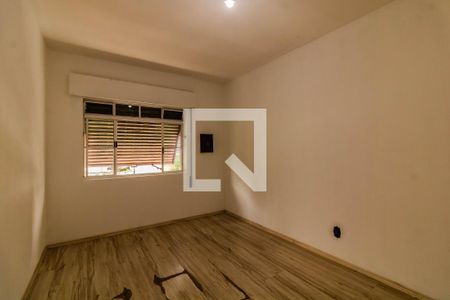 Quarto 2 de casa para alugar com 3 quartos, 180m² em Saúde, São Paulo