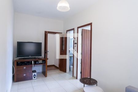 Casa à venda com 309m², 4 quartos e 4 vagas Casa à venda com 309m², 4 quartos e 4 vagassala 2