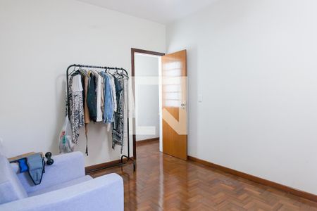 Casa à venda com 309m², 4 quartos e 4 vagas Casa à venda com 309m², 4 quartos e 4 vagasquarto 1