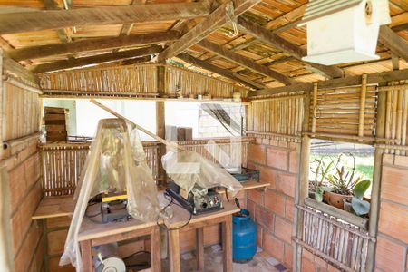 Casa à venda com 309m², 4 quartos e 4 vagas Casa à venda com 309m², 4 quartos e 4 vagasoficina