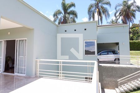 Casa à venda com 309m², 4 quartos e 4 vagas Casa à venda com 309m², 4 quartos e 4 vagasvaranda sala