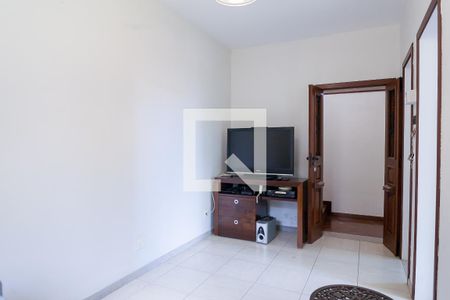 Casa à venda com 309m², 4 quartos e 4 vagas Casa à venda com 309m², 4 quartos e 4 vagassala 2