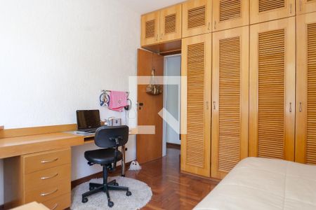 Casa à venda com 309m², 4 quartos e 4 vagas Casa à venda com 309m², 4 quartos e 4 vagasquarto 3