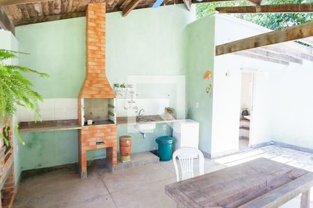 Casa à venda com 309m², 4 quartos e 4 vagas Casa à venda com 309m², 4 quartos e 4 vagasChurrasqueira