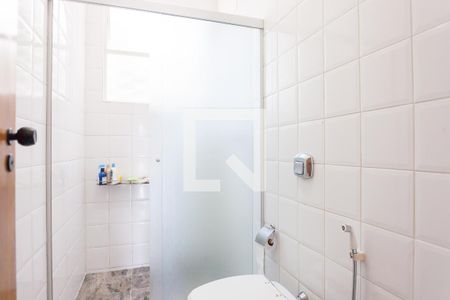 Casa à venda com 309m², 4 quartos e 4 vagas Casa à venda com 309m², 4 quartos e 4 vagasBanheiro Social