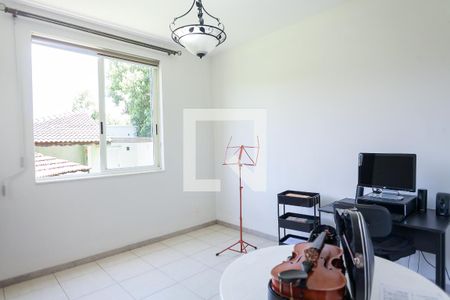 Casa à venda com 309m², 4 quartos e 4 vagas Casa à venda com 309m², 4 quartos e 4 vagassala 2