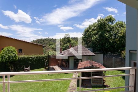 Casa à venda com 309m², 4 quartos e 4 vagas Casa à venda com 309m², 4 quartos e 4 vagasvaranda sala