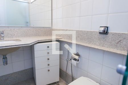 Casa à venda com 309m², 4 quartos e 4 vagas Casa à venda com 309m², 4 quartos e 4 vagasbanheiro suite